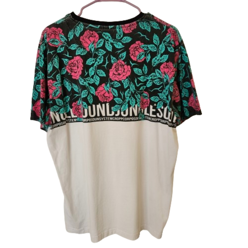 Cropp Skull & Roses Graphic Tee - Picture 3 of 9
